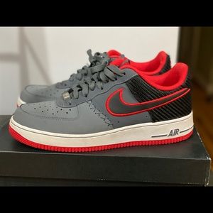 Nike Air Force 1 Low – Black / Grey / Red